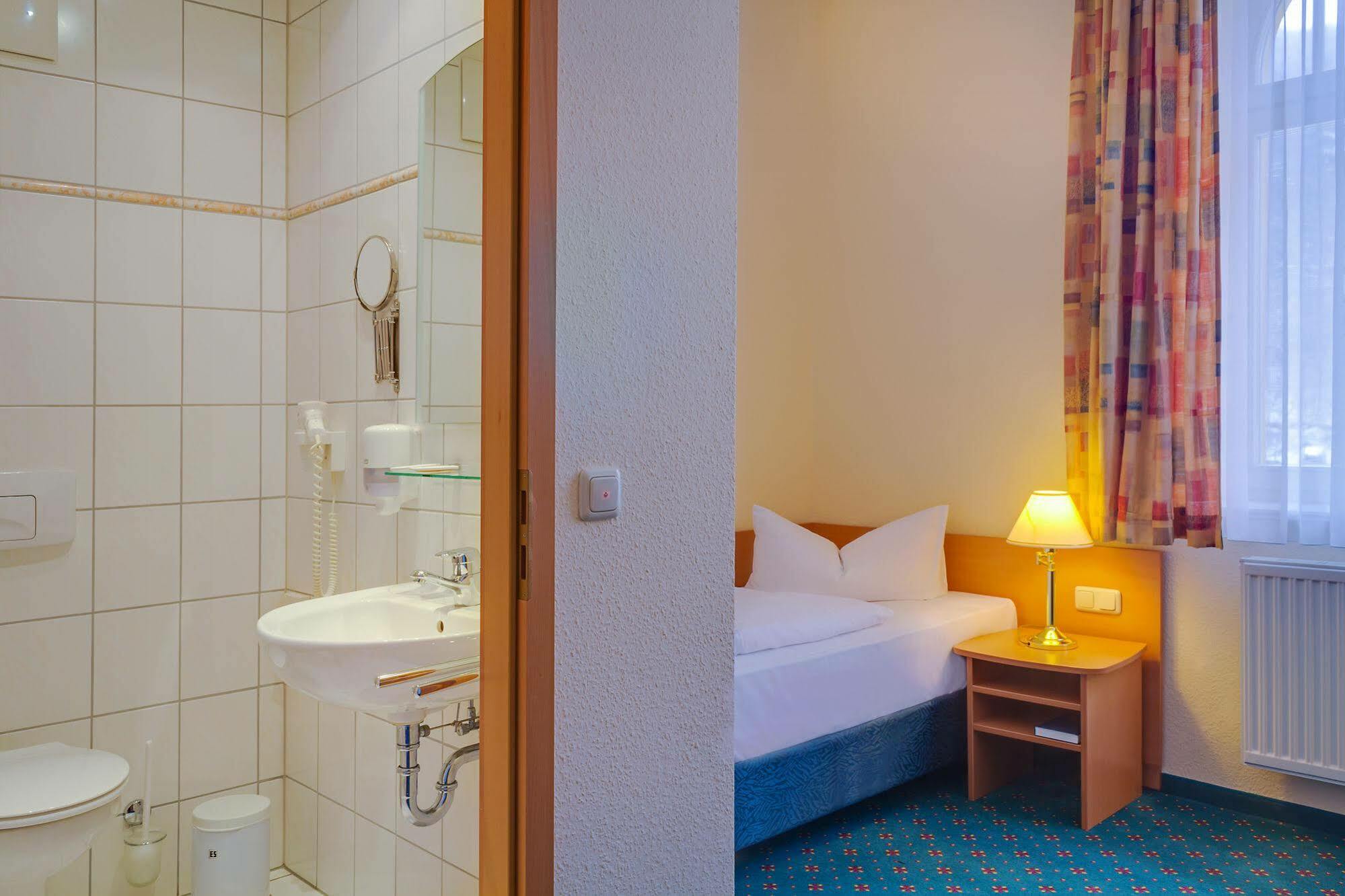 Ferien Hotel Villa Suedharz Sülzhayn Екстериор снимка